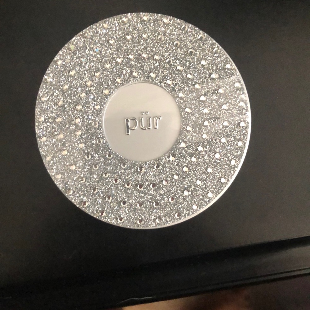 Pur minerals pressed powder